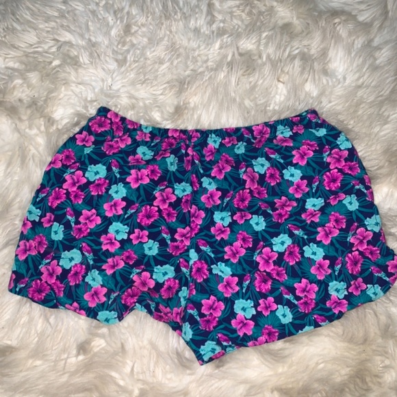 Floral summer shorts - Picture 3 of 3